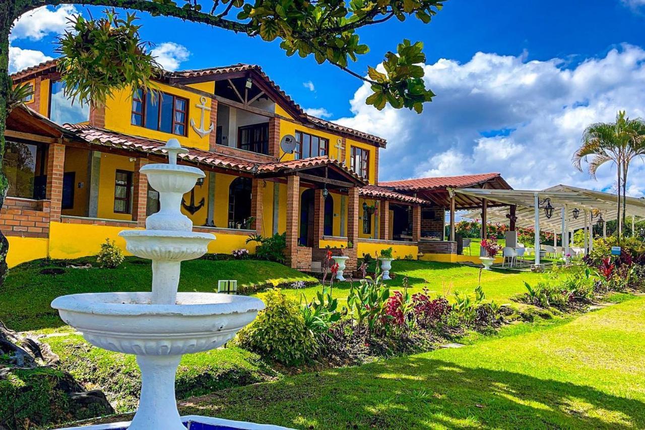 Aw Guatape Glamping Resort Екстериор снимка