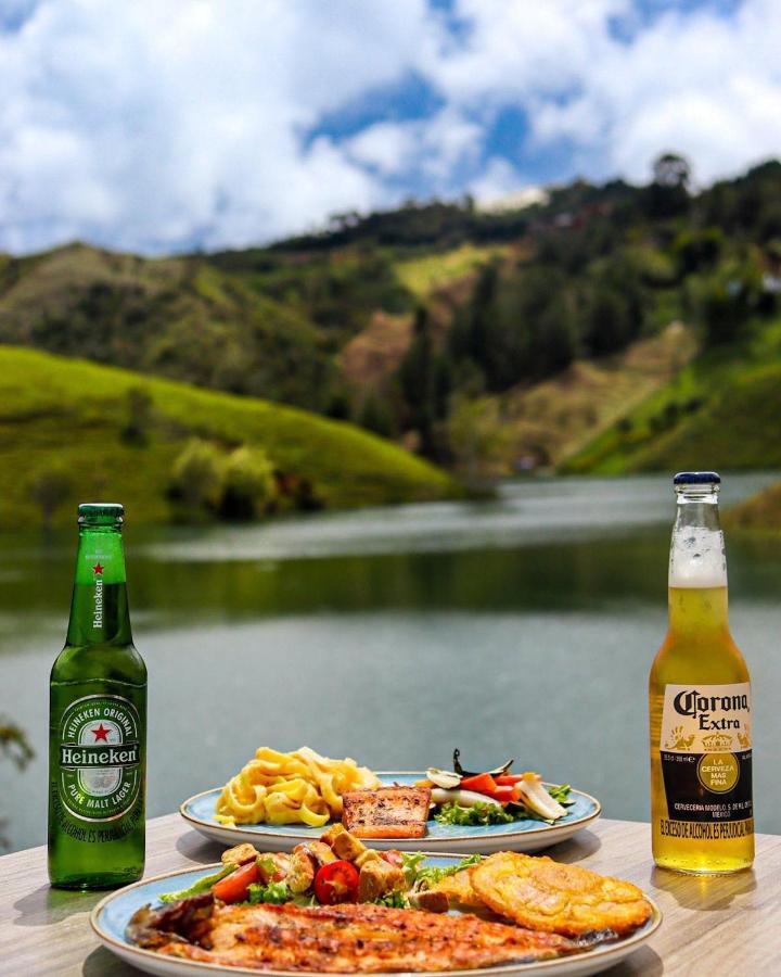 Aw Guatape Glamping Resort Екстериор снимка