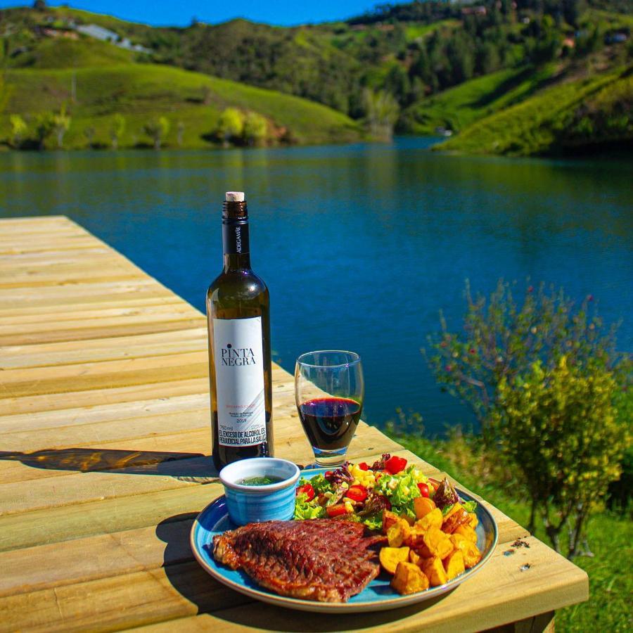 Aw Guatape Glamping Resort Екстериор снимка