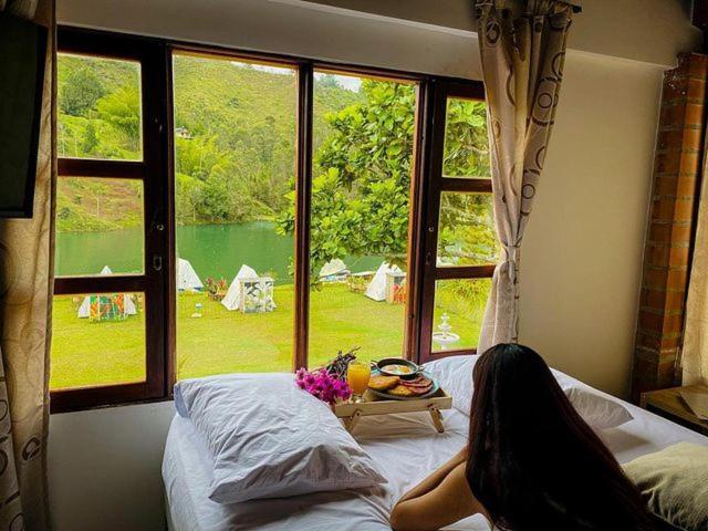 Aw Guatape Glamping Resort Екстериор снимка