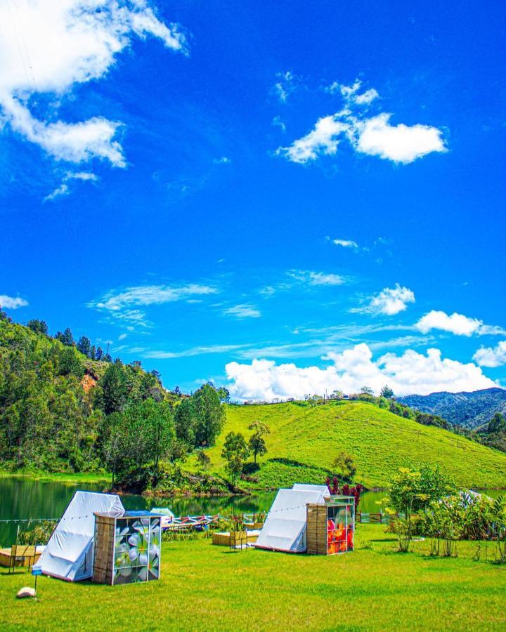 Aw Guatape Glamping Resort Екстериор снимка